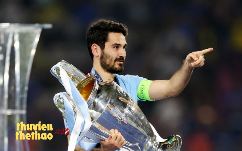 Gundogan trở lại Man City